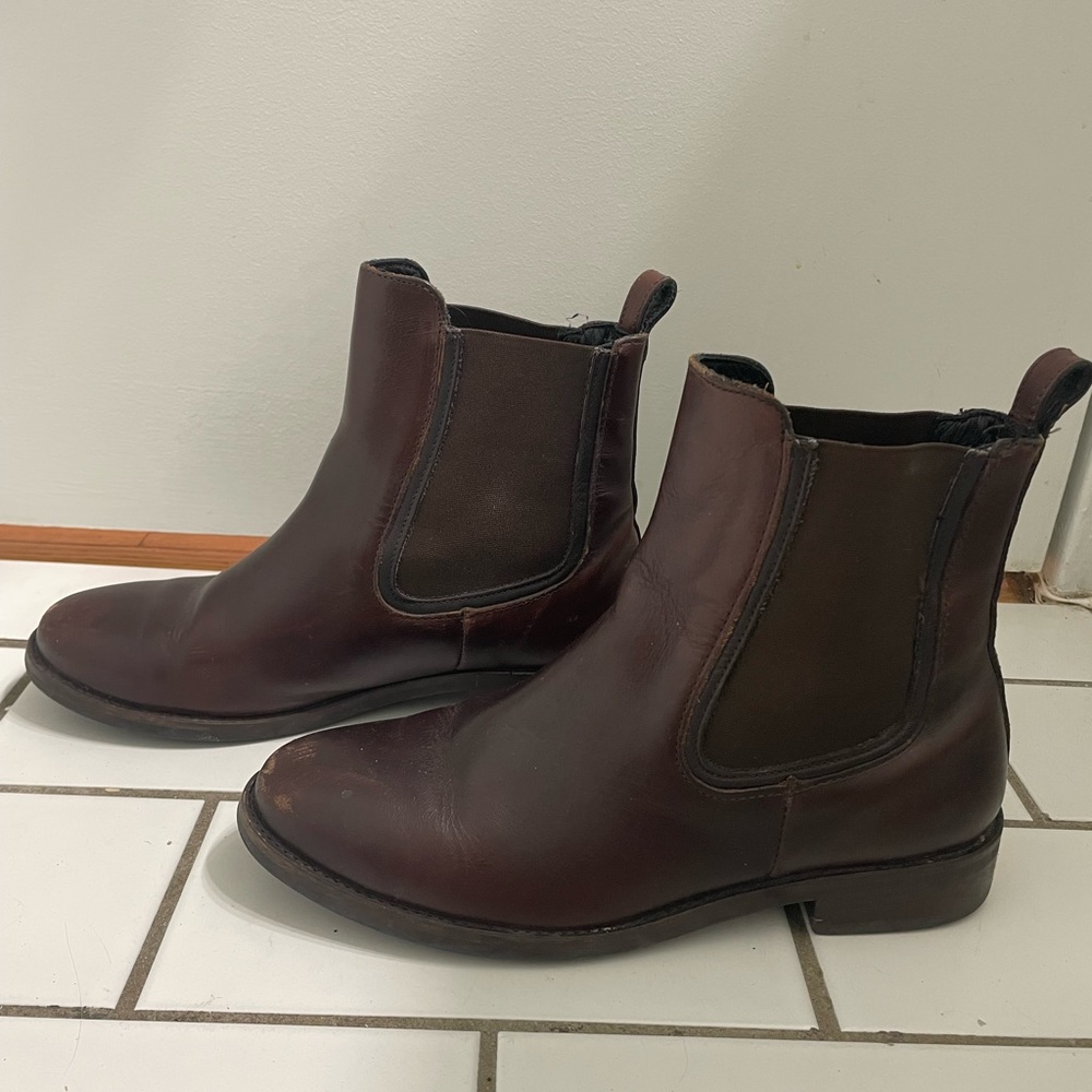 Leather Chelsea Boots